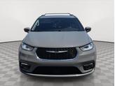 Thumbnail of 2022 Ceramic Gray Clearcoat Chrysler Pacifica