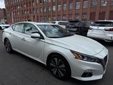 Thumbnail of 2022 White Nissan Altima