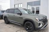 Photo of 2025 Avocado Green Pearl Volkswagen Atlas