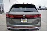 Thumbnail of 2025 Avocado Green Pearl Volkswagen Atlas