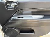 Thumbnail of 2014 Bright White Clearcoat Jeep Compass