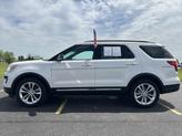 Thumbnail of 2018 White Platinum Ford Explorer