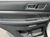 Thumbnail of 2018 White Platinum Ford Explorer