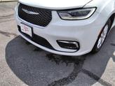 Thumbnail of 2021 Bright White Clearcoat Chrysler Pacifica