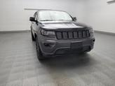 Thumbnail of 2017 Gray Jeep Grand Cherokee