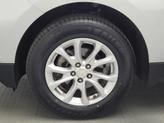 Thumbnail of 2018 Silver Ice Metallic Chevrolet Equinox