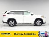Thumbnail of 2015 White Toyota Highlander