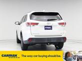 Thumbnail of 2015 White Toyota Highlander