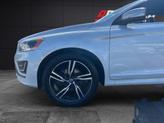 Thumbnail of 2017 Crystal White Pearl Metallic Volvo XC60