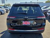 Thumbnail of 2025 Diamond Black Crystal Pearlcoat Jeep Grand Cherokee