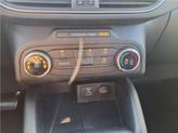 Thumbnail of 2023 Oxford White Yz Ford Escape