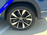 Thumbnail of 2025 Mountain Lake Blue Metallic Volkswagen Atlas