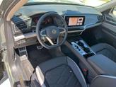 Thumbnail of 2025 Avocado Green Pearl Volkswagen Atlas