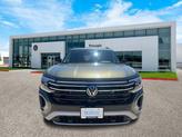 Thumbnail of 2025 Avocado Green Pearl Volkswagen Atlas