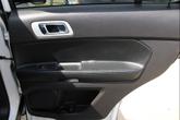 Thumbnail of 2015 White Platinum Metallic Tri-Coat Ford Explorer