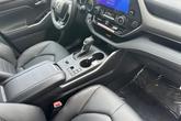 Thumbnail of 2025 Wind Chill Pearl Toyota Highlander