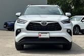 Thumbnail of 2025 Wind Chill Pearl Toyota Highlander