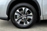 Thumbnail of 2025 Celestial Silver Metallic Toyota Highlander