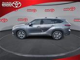 Thumbnail of 2022 Magnetic Gray Metallic Toyota Highlander Hybrid