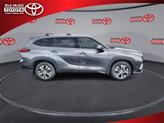 Thumbnail of 2022 Magnetic Gray Metallic Toyota Highlander Hybrid