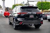 Thumbnail of 2022 Midnight Black Metallic Toyota Highlander