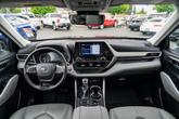 Thumbnail of 2022 Midnight Black Metallic Toyota Highlander