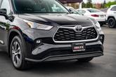 Thumbnail of 2022 Midnight Black Metallic Toyota Highlander