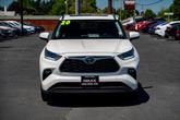 Thumbnail of 2020 Blizzard Pearl Toyota Highlander