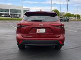 Thumbnail of 2022 Ruby Flare Pearl Toyota Highlander