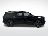 Thumbnail of 2025 Mosaic Black Metallic Chevrolet Traverse