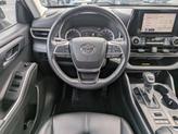 Thumbnail of 2024 Green Toyota Highlander