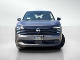 Thumbnail of 2025 Gun Metallic/Super Black Nissan Kicks