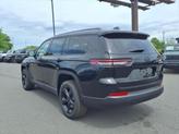 Thumbnail of 2025 Diamond Black Crystal Pearlcoat Jeep Grand Cherokee