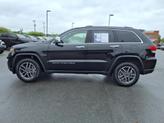 Thumbnail of 2022 Diamond Black Crystal Pearlcoat Jeep Grand Cherokee