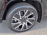Thumbnail of 2025 Diamond Black Crystal Pearlcoat Jeep Wagoneer S
