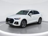 Photo of 2023 White Audi Q5