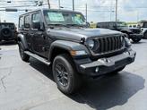 Thumbnail of 2025 Granite Crystal Metallic Clearcoat Jeep Wrangler