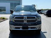 Thumbnail of 2017 Brilliant Black Crystal Pearlcoat RAM 1500
