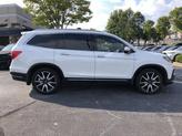 Thumbnail of 2022 Platinum White Pearl Honda Pilot
