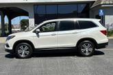 Thumbnail of 2017 White Diamond Pearl Honda Pilot