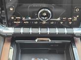 Thumbnail of 2025 Onyx Black GMC Yukon