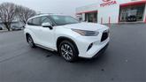 Thumbnail of 2024 Wind Chill Pearl Toyota Highlander Hybrid