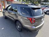Thumbnail of 2016 Magnetic Metallic Ford Explorer