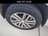 Thumbnail of 2022 Iridescent Pearl Tricoat Chevrolet Traverse