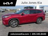 Photo of 2020 Red Toyota Highlander