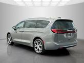 Thumbnail of 2025 Ceramic Gray Clearcoat Chrysler Pacifica