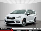 Photo of 2025 Bright White Clearcoat Chrysler Pacifica