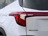 Thumbnail of 2025 Snow White Pearl Kia Seltos