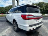 Thumbnail of 2018 White Platinum Metallic Tri-Coat Lincoln Navigator L