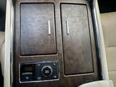 Thumbnail of 2018 White Platinum Metallic Tri-Coat Lincoln Navigator L